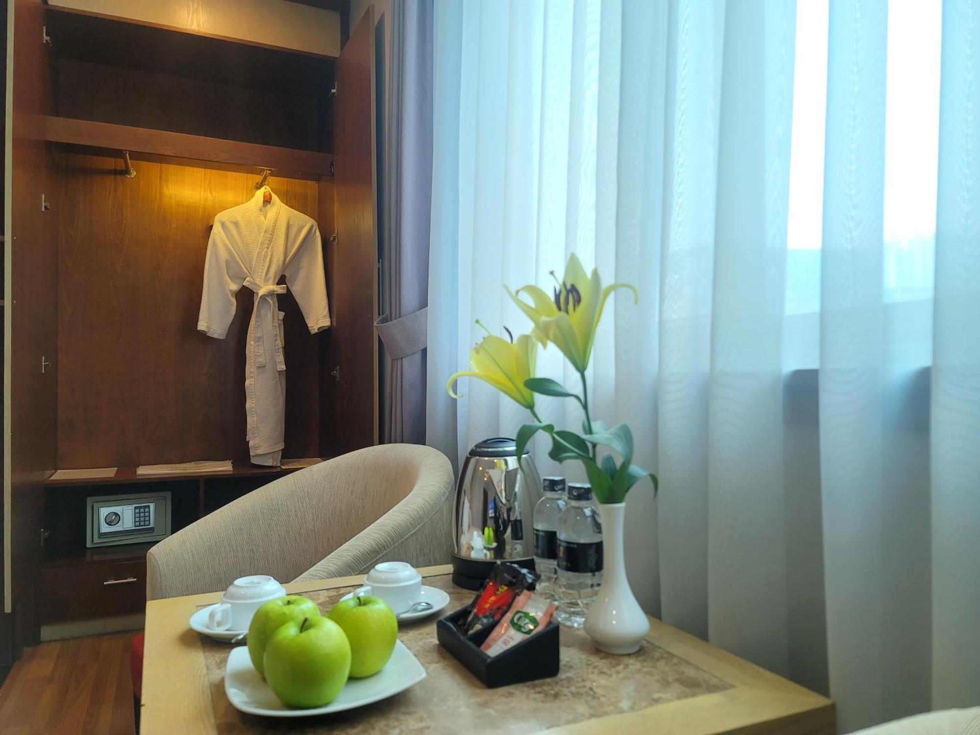 Luxeden Hotel Hanoi Eksteriør billede